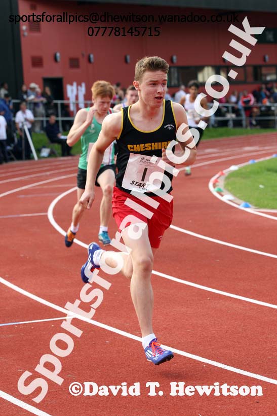 Mens 400 metres at the Northern Inter-Counties under-17s and 15s at Witton Park, Blackburn. Photo: David T. Hewitson/Sports for All Pics